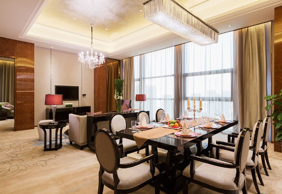 行政豪华套房（独立会客厅+独立厨房立式冰箱）