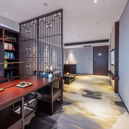 Rezen Dong Hotel (Baoding Passenger Transport Center Yuhua Road Branch)