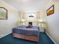 Wintersun Gardens Motel Hotels in Bicheno