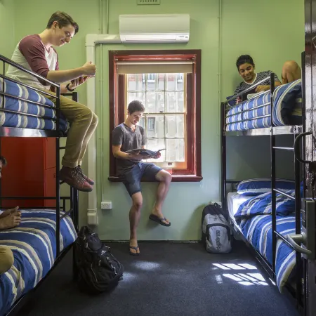 YHA Fremantle Prison Отели в г. Фримантл