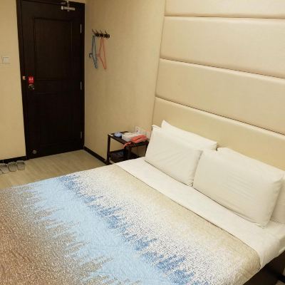 大床房（無窗）晚上21:00後入住 香港彩城賓館（家庭旅館）優惠