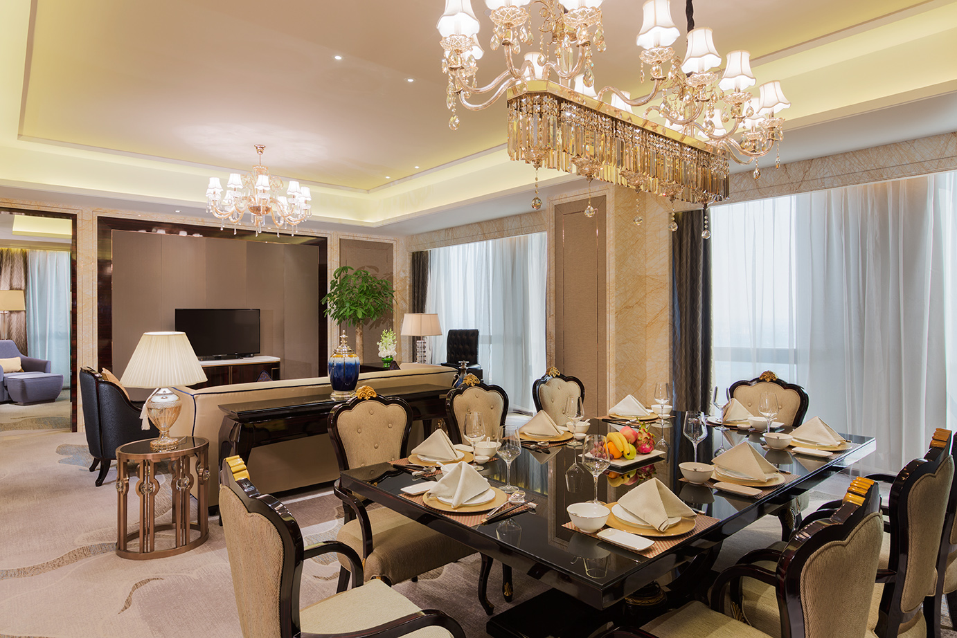 行政套房+商务会客厅+悦飨空间+城市景观