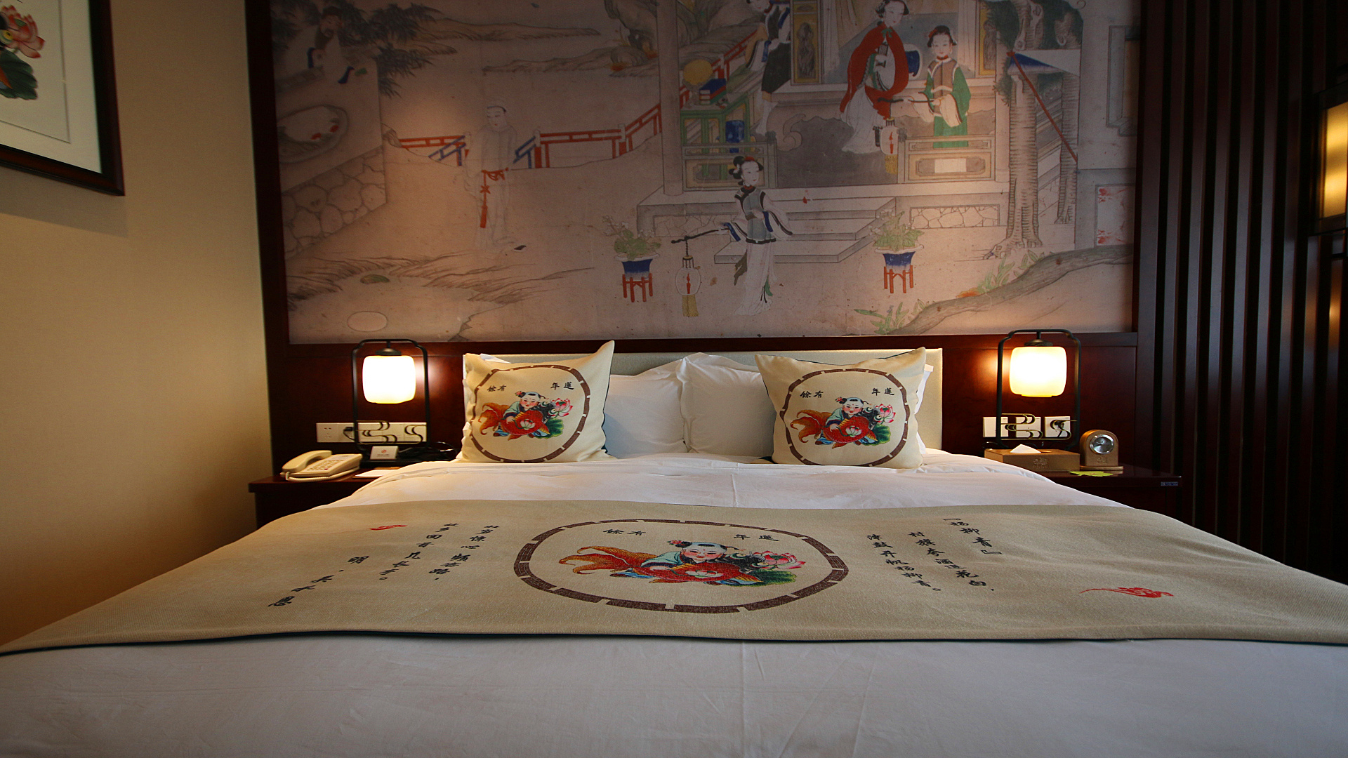 御河观景大床房丨河景