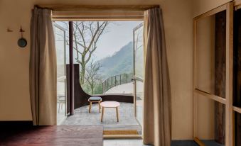 RELIVE HILLSTAY IN LINAN HANGZHOU