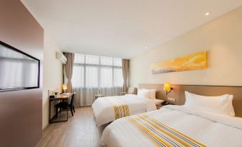 Lili Hotel (Hangzhou West Bus Station Xixi Wetland Branch)