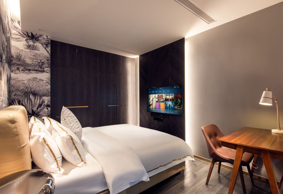 尊享雙臥套房（洗衣機+熨衣設備+咖 啡機）