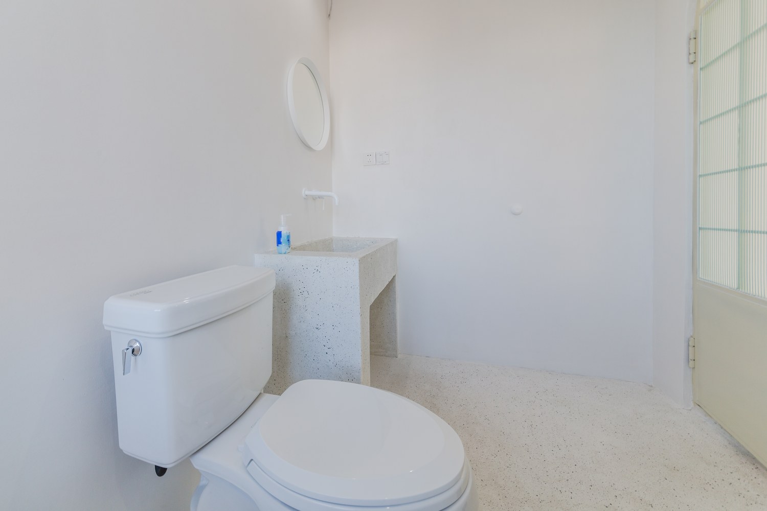 樱桃｜「简约治癒·超大杂志风出片空间」