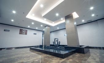 Yaxuan Hotel (Kunming Yanjiadi Subway Station Rongcheng Youjun Branch)