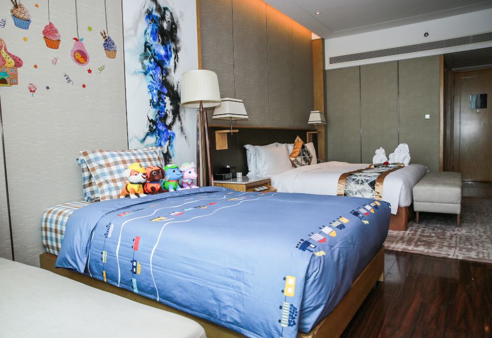 家庭亲子?豪华三人房|小童乐园|小童护栏|小童洗护