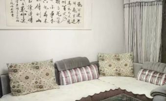 Ejin banner xinyue family home stay