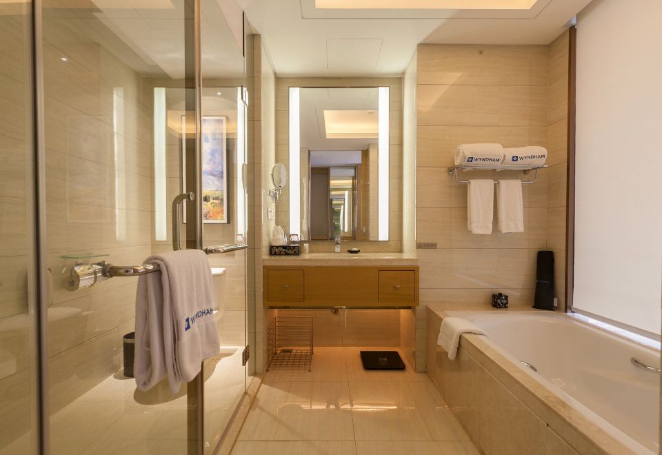 至尊豪华双床房【高居揽胜+俯瞰繁城】