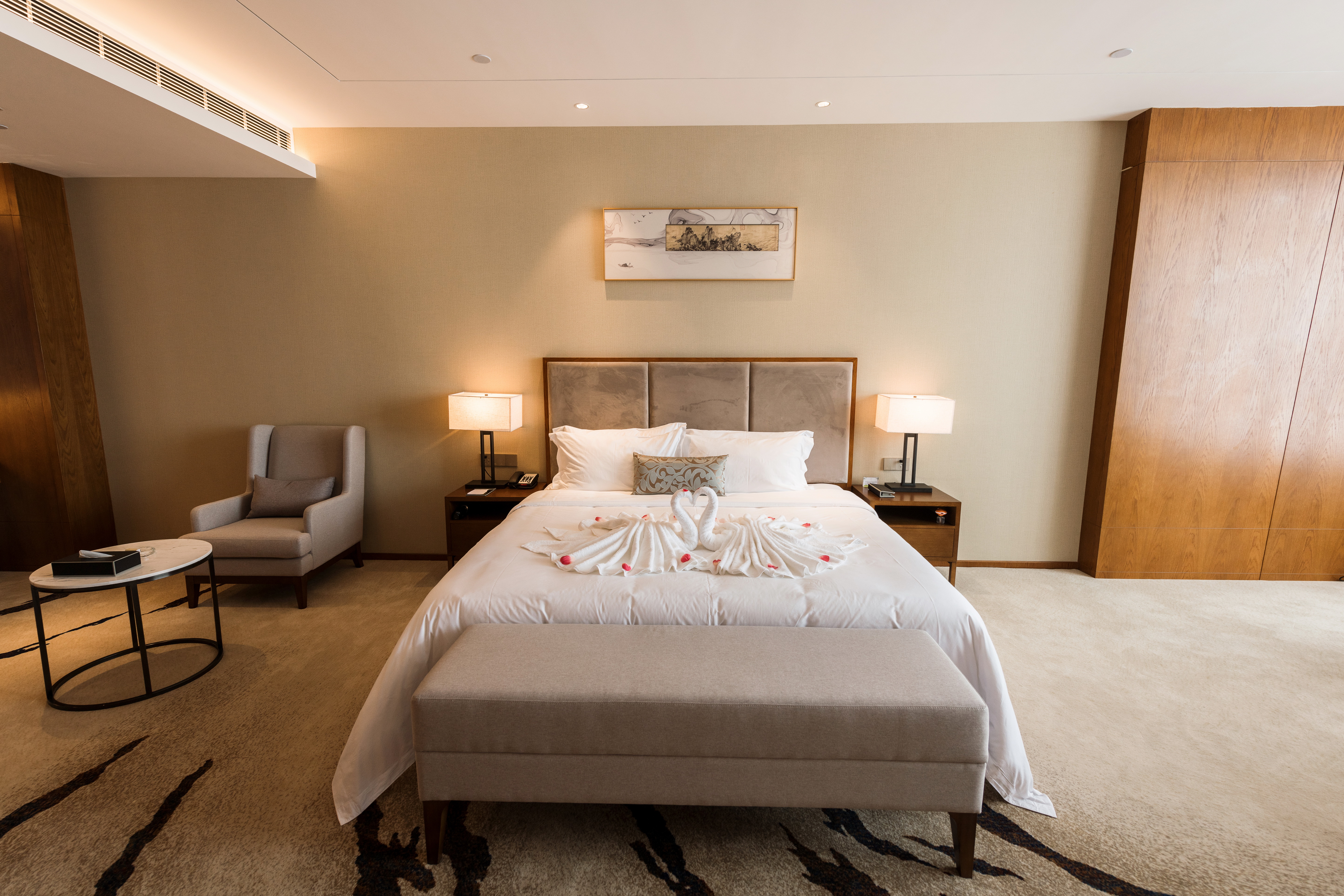 江语尊享大床房