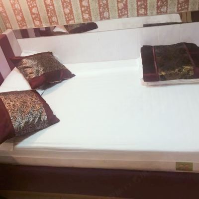 經濟大床房 千城皇都賓館(香港佐敦高鐵站店)優惠