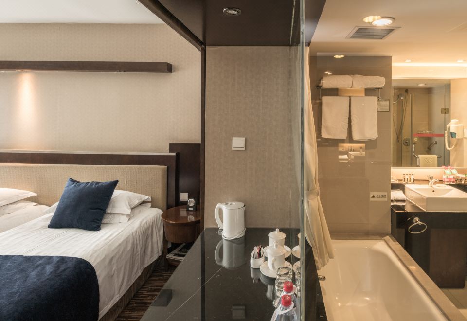 主楼豪华双床房