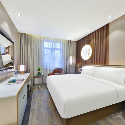 高級大床房（投屏電視+冰箱+智能客控） 桔子水晶上海虹橋金滙路飯店優惠