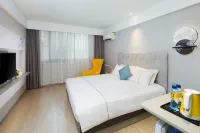 Nianbai Yulan Hotel (Feidong Platinum Center Baogong Avenue)