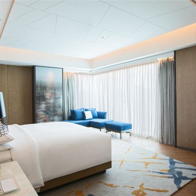 麗景大床房丨270°盡覽曲江繁華夜景 西安萬麗酒店優惠