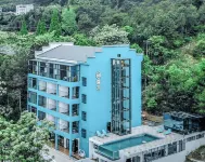 Zixing Xiyan · Hidden Lake and Pines Homestay (Dongjiang Lake Bailang Scenic Area)
