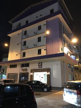 โรงแรมซัมเมอร์