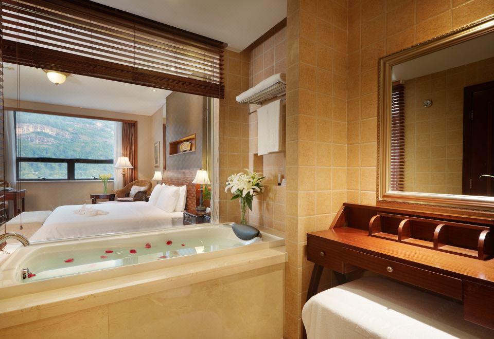 天丰楼大王峯山景套房