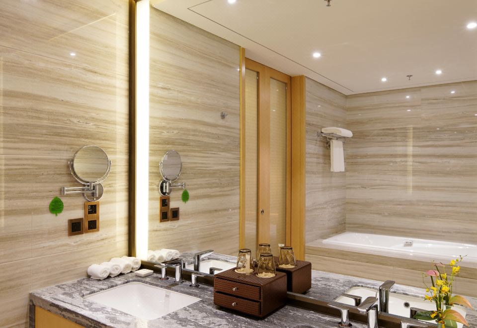 行政大床房-一覽城中園林景觀