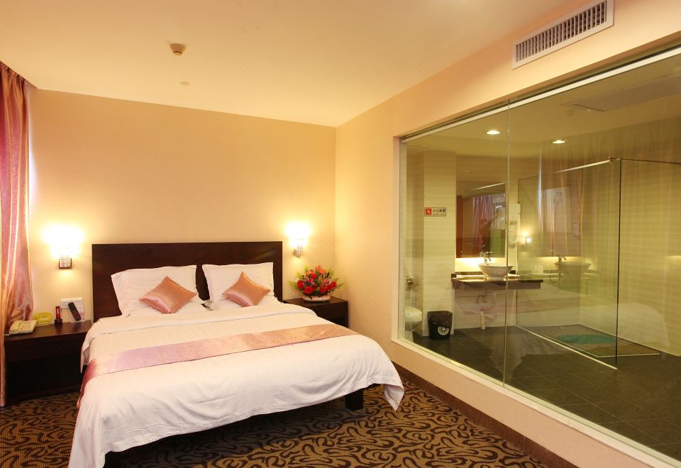 豪华江景大床房