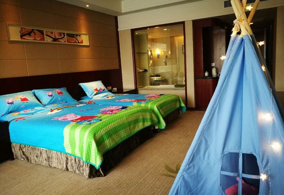 Yixing Bamboos International Conference CenterComfortable Family Room For Parents And Children - Always Together, Full Of Joy