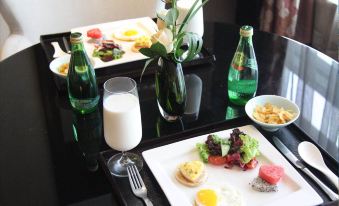 Nanyuan Universe Deluxe Hotel - Housity