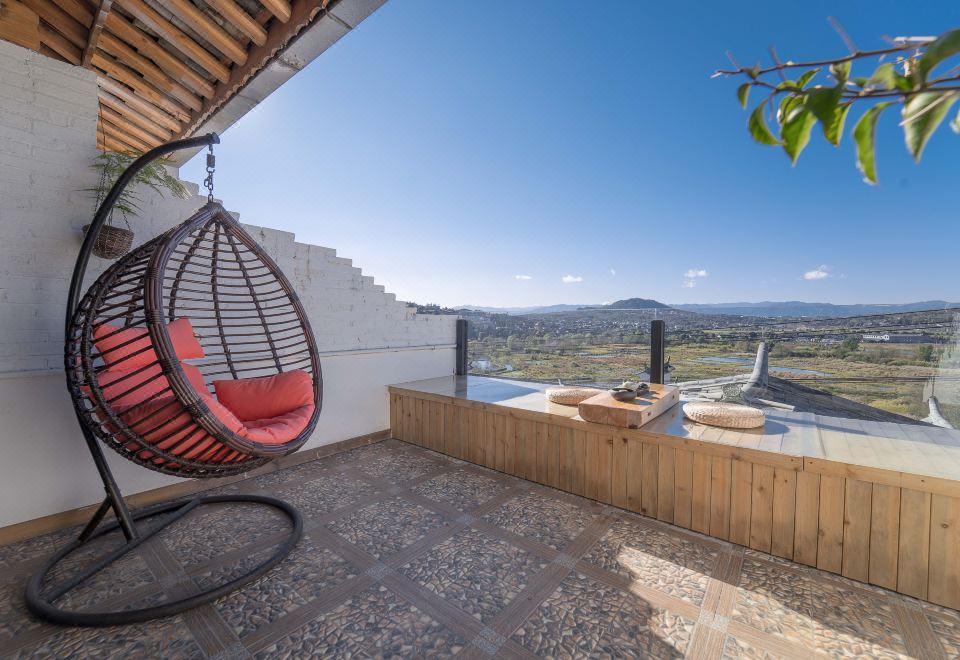 Du Shi Panoramic Terrace Family Room