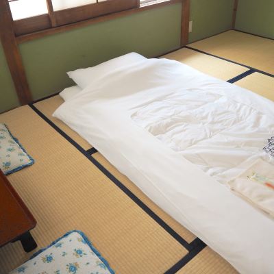 Japanese Style Economy Room