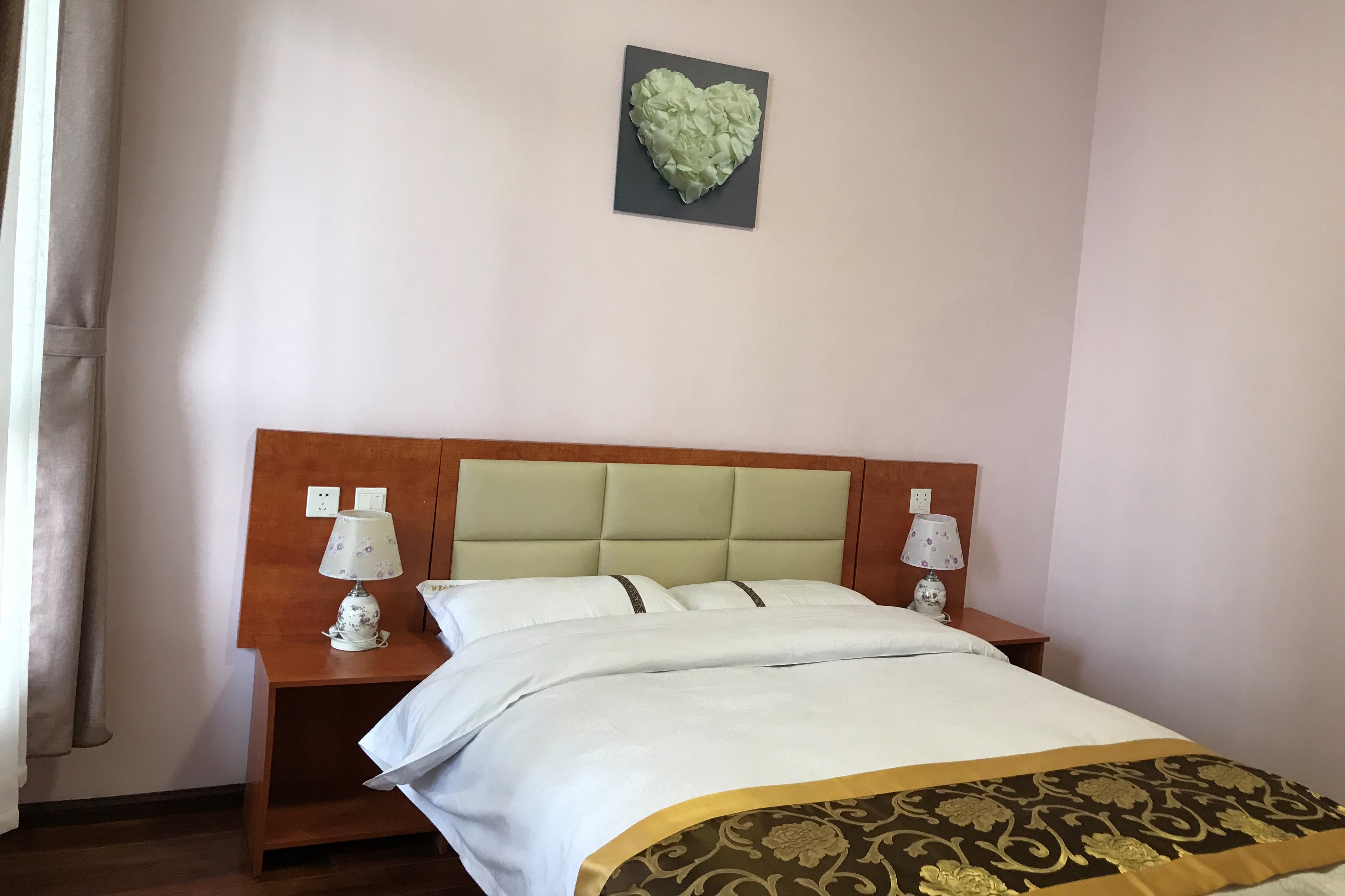舒適大床房（202）