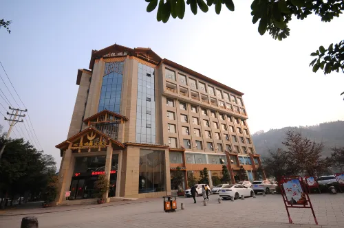 Xenp Xangh Xedt Lail Hotel