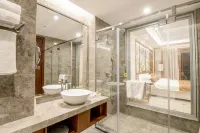 Five fingers • Yuemei Tangquan Resort