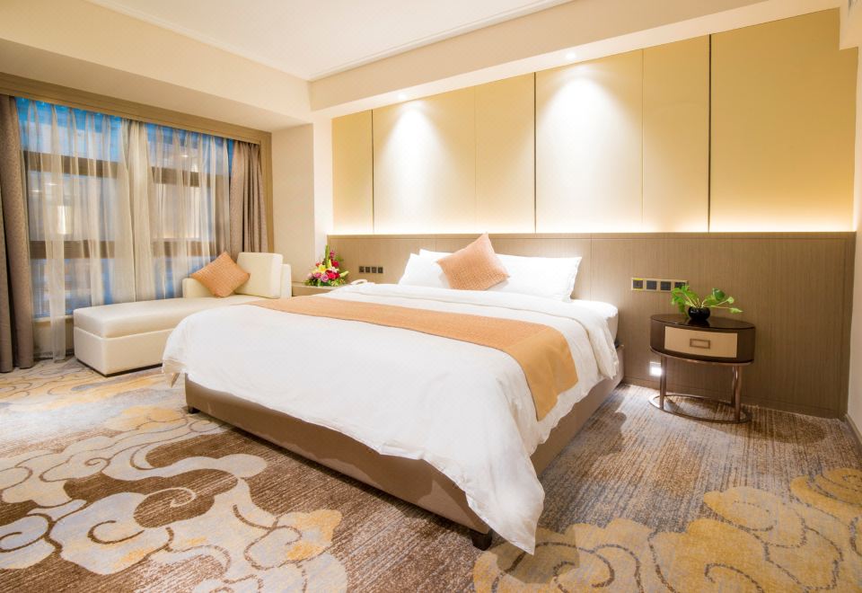 Pine City Hotel ShanghaiSuperior King Suite