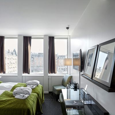 Executive Double Room incl. Lounge Access The Square Promo Code