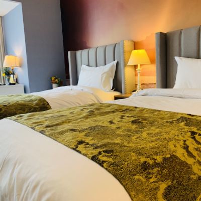 城景商務家庭四床套房 麒韻飯店公寓（青島萬象城五四廣場店）優惠