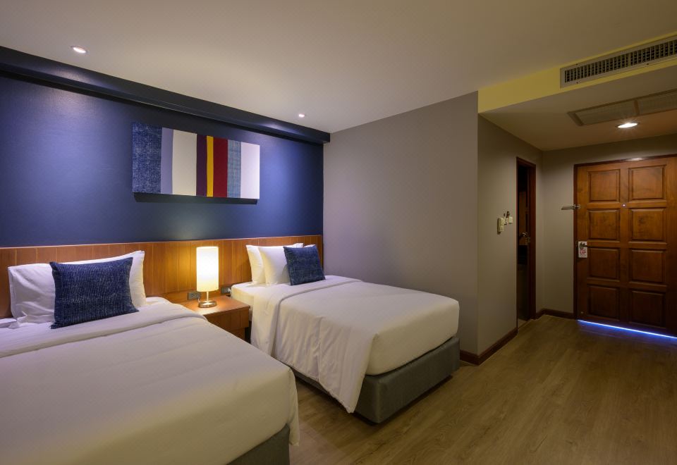 Quarter 09 BeachSuperior Room