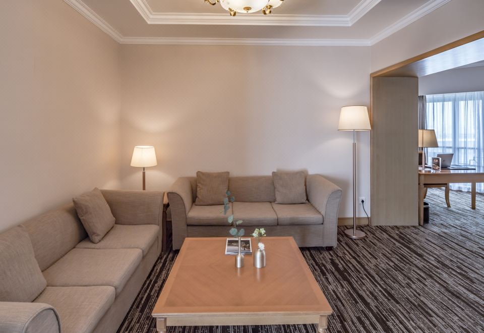 主楼普通大套房