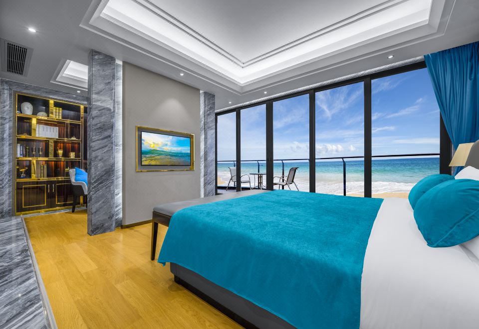 蝶型四房两厅别墅