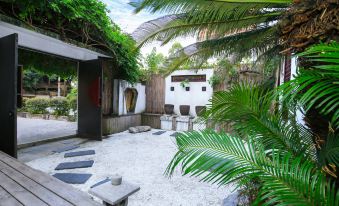 Hidden Courtyard·Li Villa