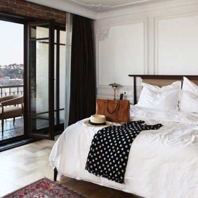 Deluxe Double Room with Balcony and Sea View Georges Hotel Galata Promo Code