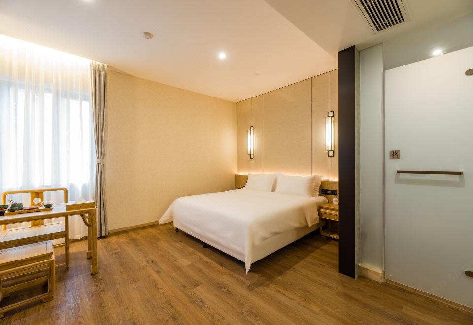 隐悦·园景大床房（独立办公桌+古韵茶具+足浴木盆）