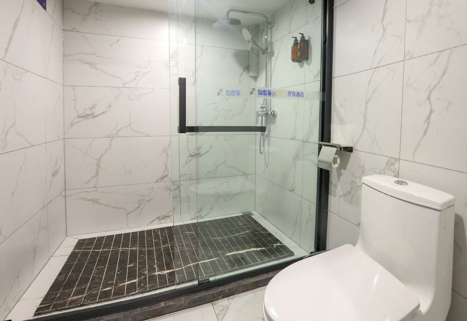 自由夢·Loft藍調滑梯大套房【洗衣機+小廚房+冰箱】