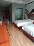 Fengxin Tiantian Holiday Hotel