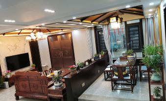 Xiangyang Xingxuan Homestay - Housity