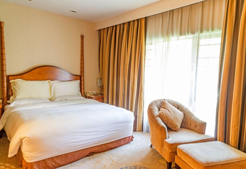 地中海溫泉別墅三房（含私家湯池）