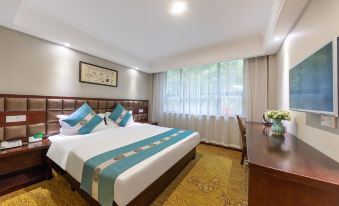 Freedom Hotel (Yichang Binjiang Wanda Tourist Center)