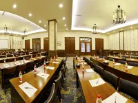 Knight's Hotel Europark Resort Hotels in Qihe County