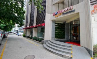 Motel 168 (Shenzhen Babailing Hongling North Road)