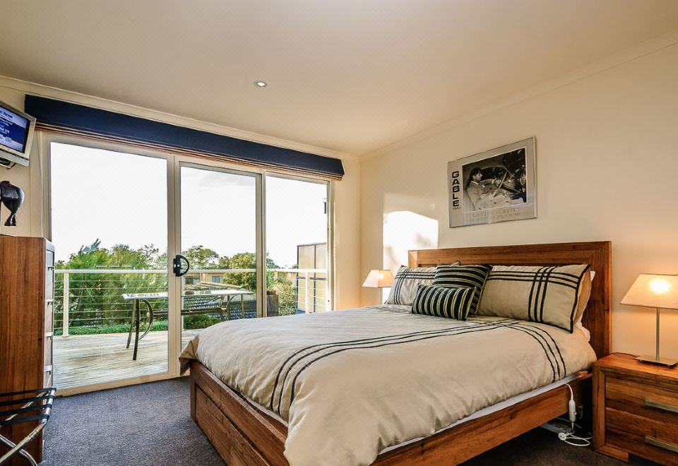 Whitehaven,Cowes Three Bedrooms Room